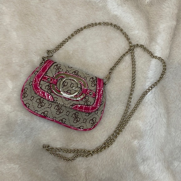 Rare! Vintage Y2K Guess bag crossbody mini chain with pink details and monogram - Picture 4 of 16
